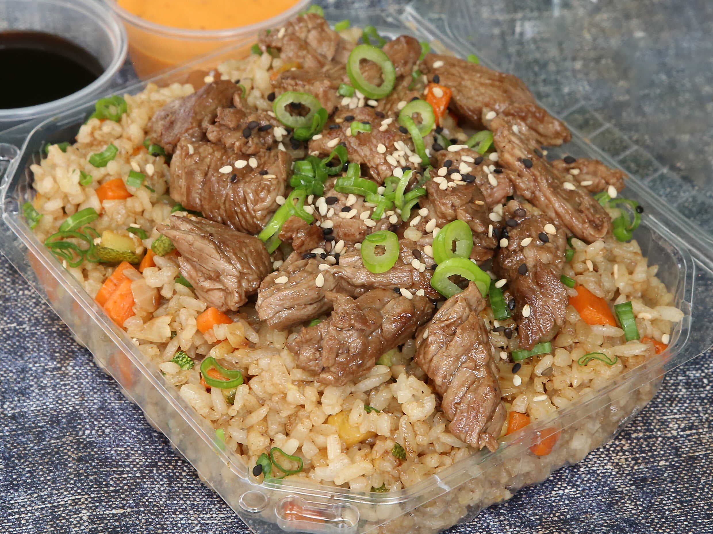 Yakimeshi de Arrachera
