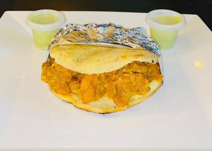 Arepa con Chicharrón