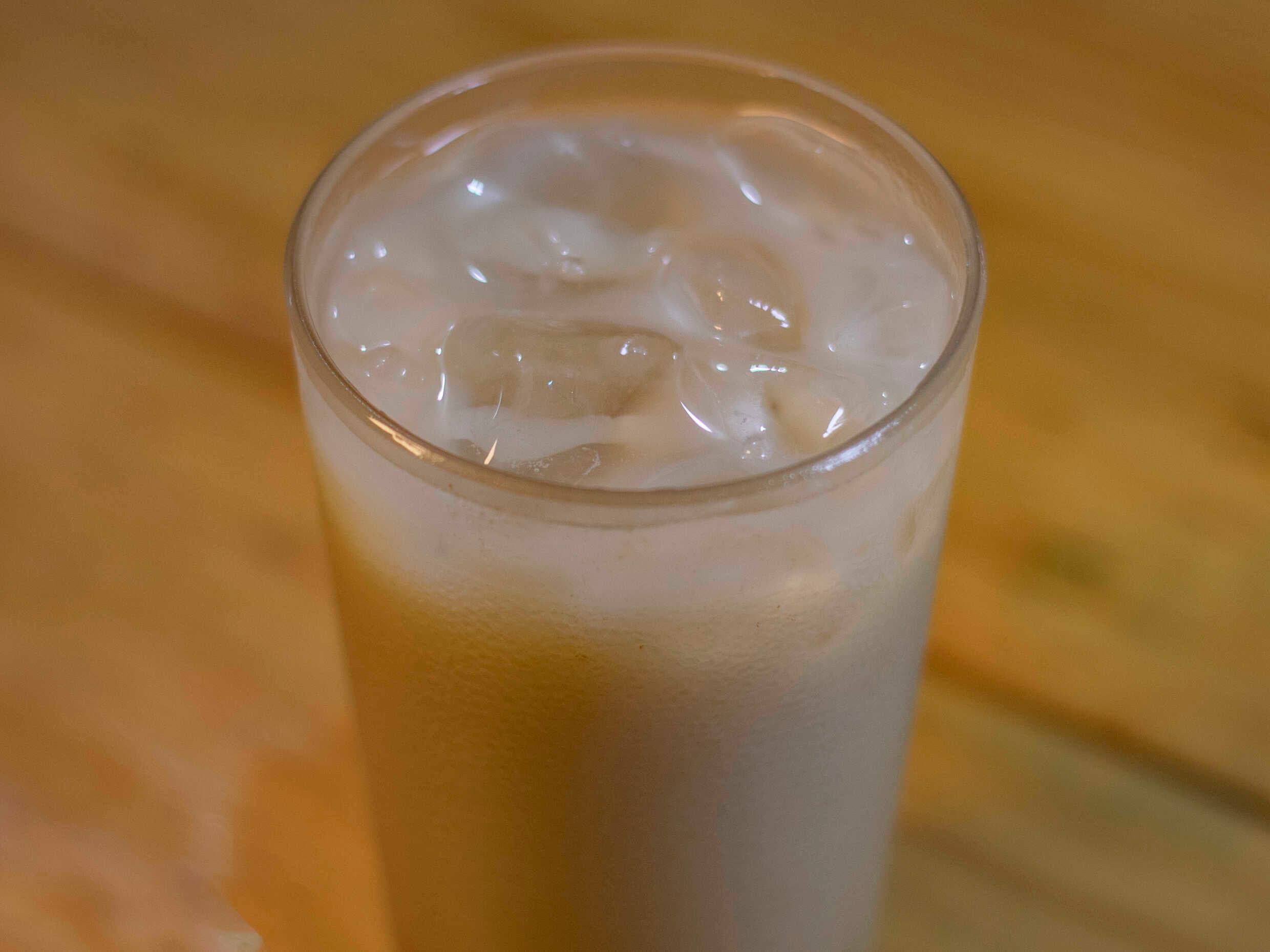 Medio Litro de Agua de Crema de Coco