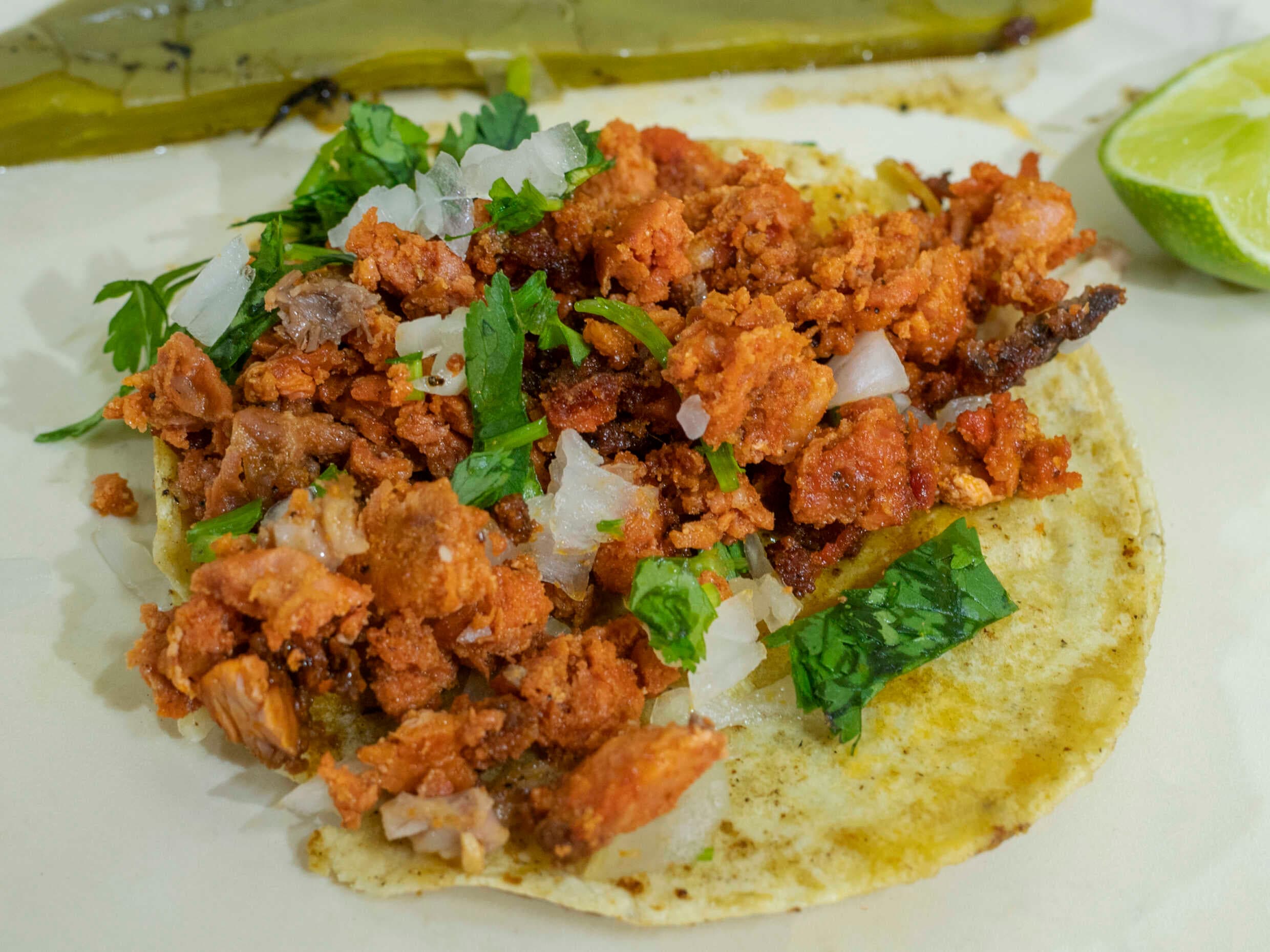 Taco Sencillo (Longaniza) Tortilla de Maíz