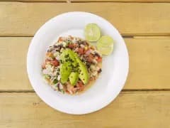 3 TOSTADAS DE CEVICHE DE PESCADO + 1 AGUA FRESCA