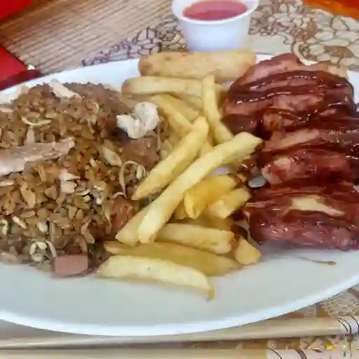 Combo 1 Arroz Chino con Costilla y Papas