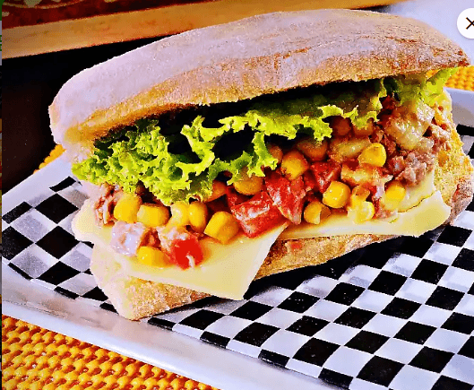 Combo Sándwich + Jugo Natural o Agua
