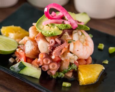 Tostada Campechana