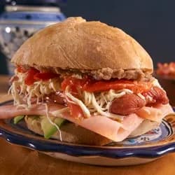 Torta de Quesillo jamon y salchicha