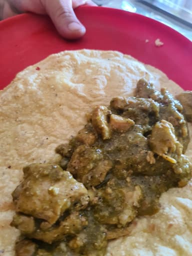 Burro de Pierna en Salsa Verde