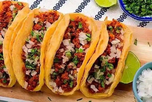 5 Tacos De Pastor + Agua 1 Lt