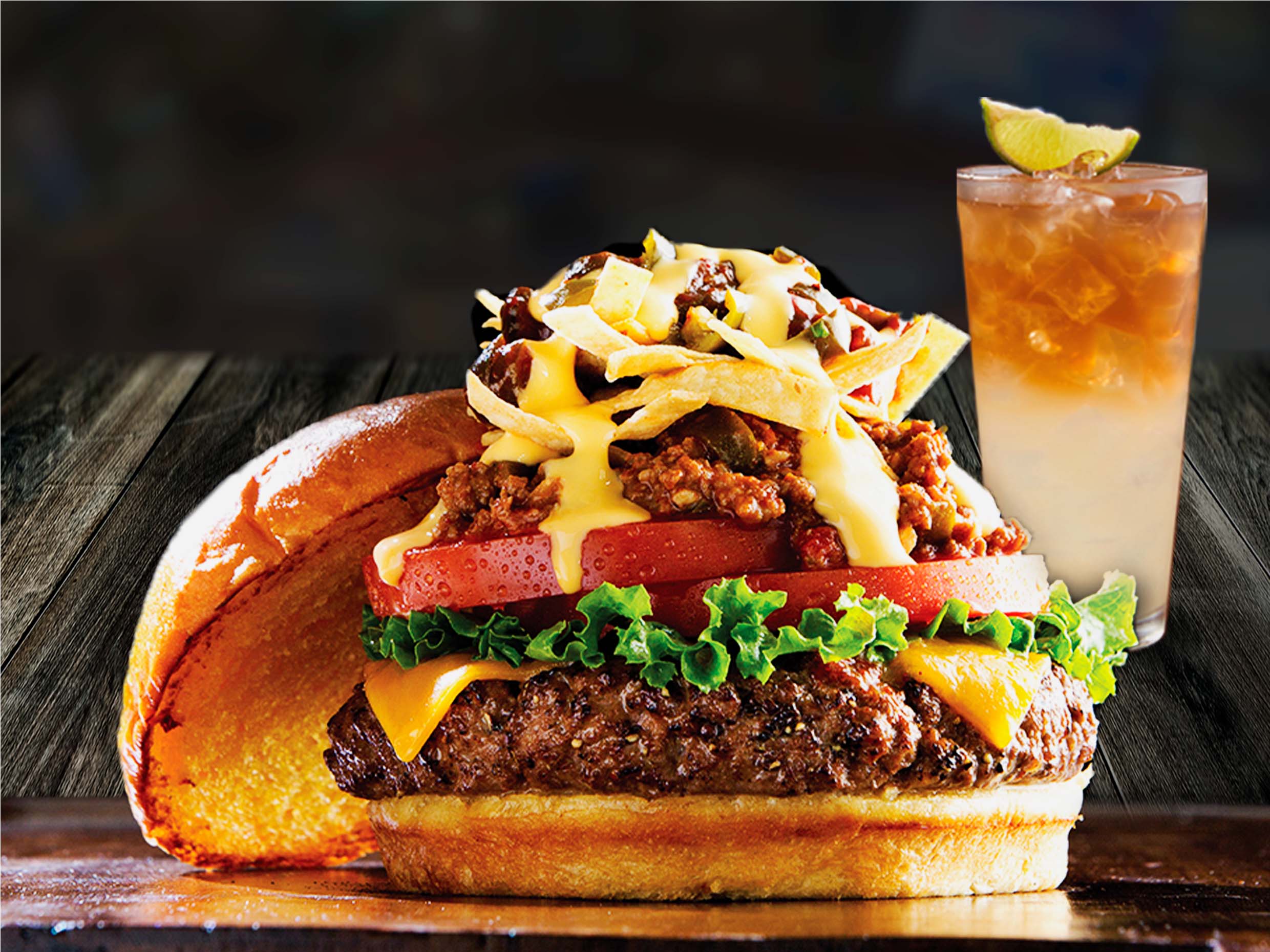 Texas Chili Cheese Burger y Bebida