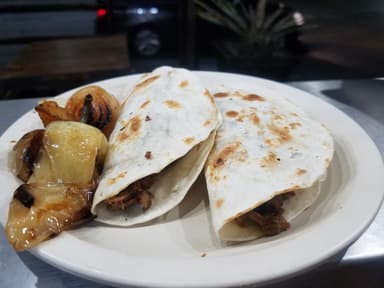 Quesadilla Cabeza