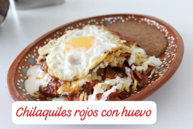 COMBO - CHILAQUILES + BEBIDA