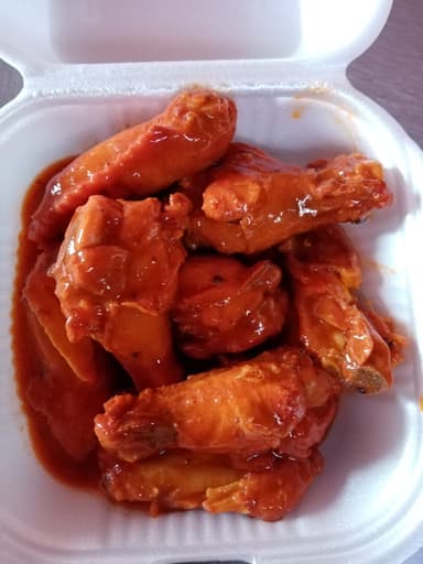 Alitas de Pollo Adobadas Búfalo