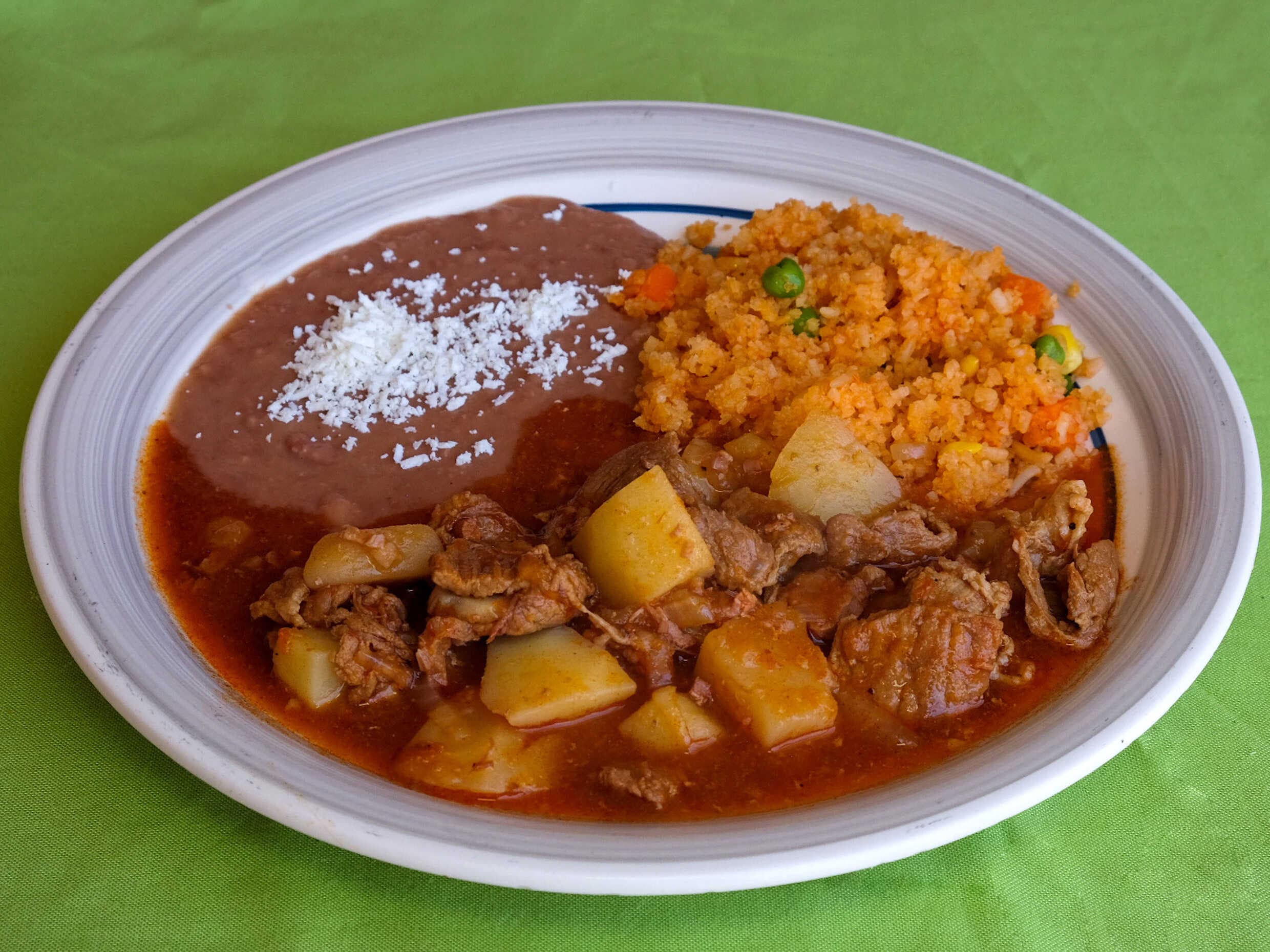 Bisteck de Res en salsa roja