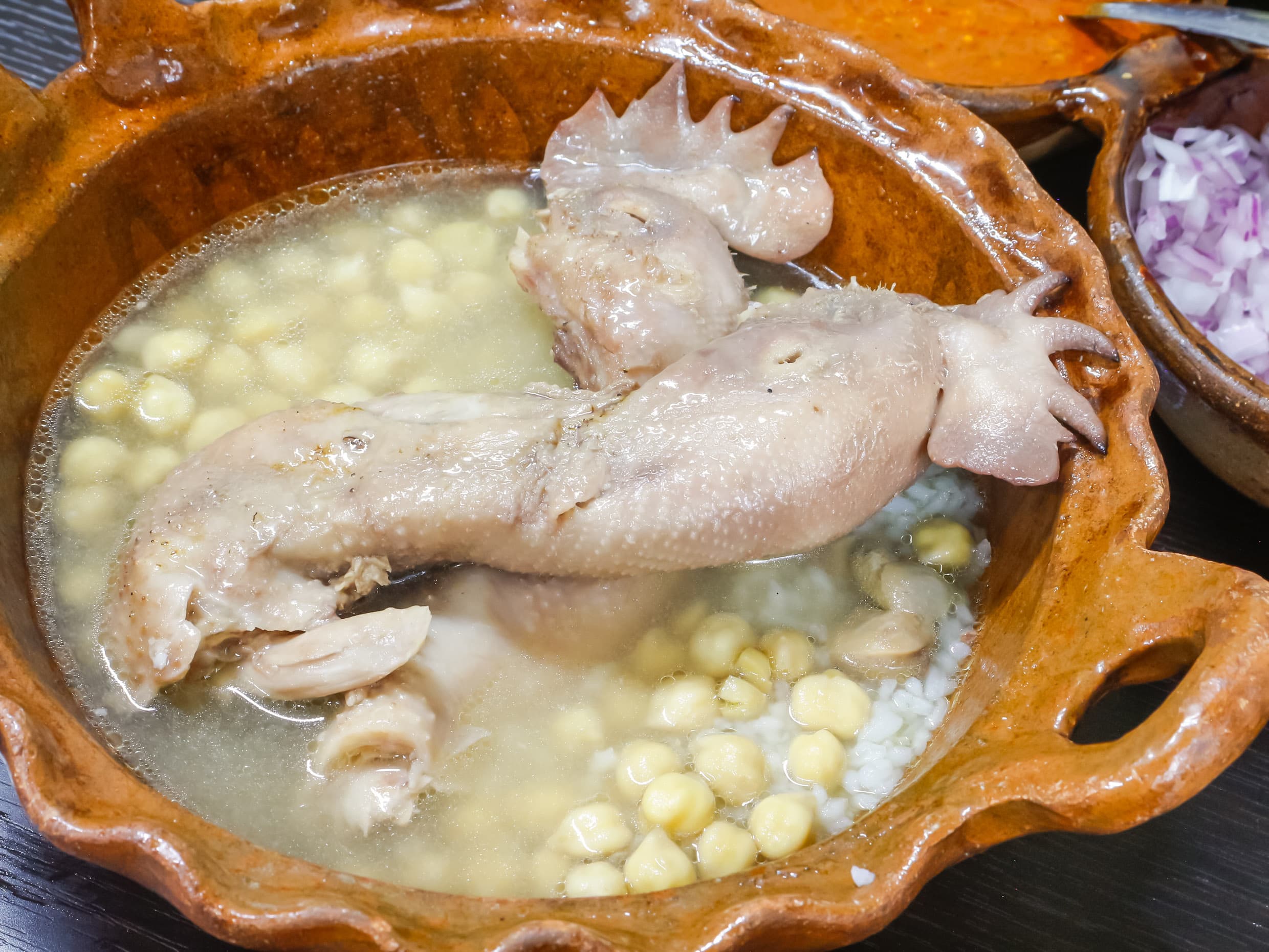 Caldo con Cabeza