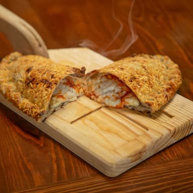 Calzone Quattro Formaggi