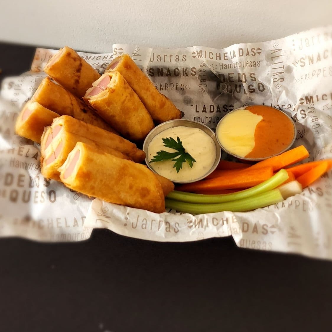 Salchitacos