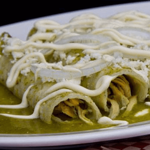 Enchiladas Verdes de Pollo (4)