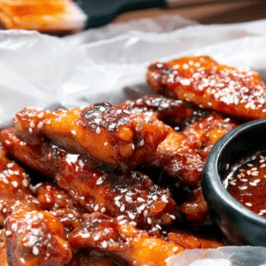 ¡Promoción! 6 Piezas de AlitasBBQ + Papas