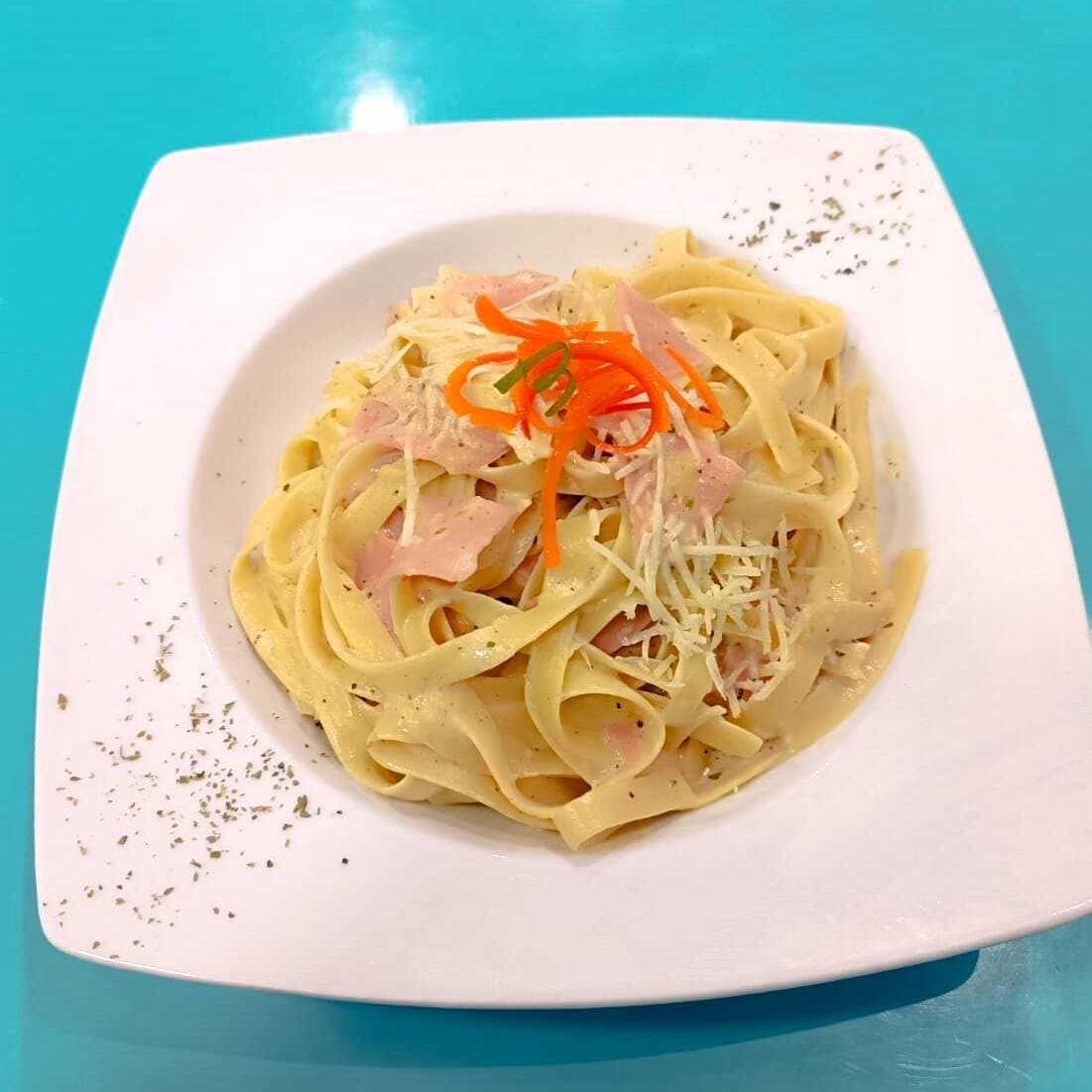 Fetuccini Al Alfredo