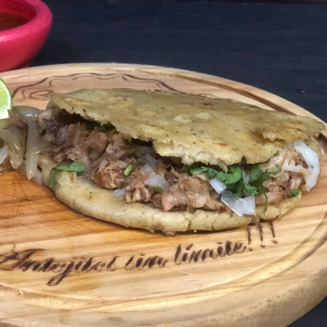 Gordita Chilanga de Longaniza
