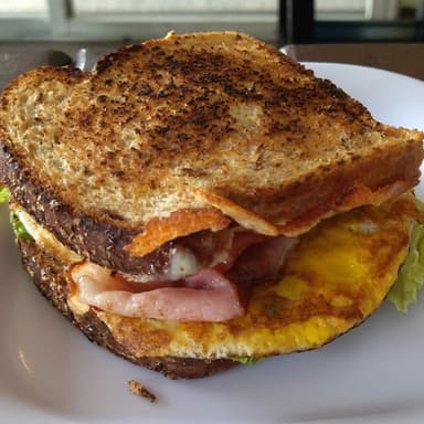 Sándwich de Huevo Tocino