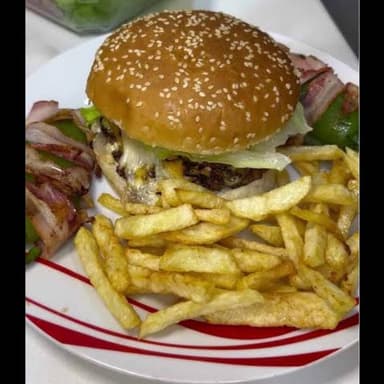 Hamburguesa Sencilla con Papas