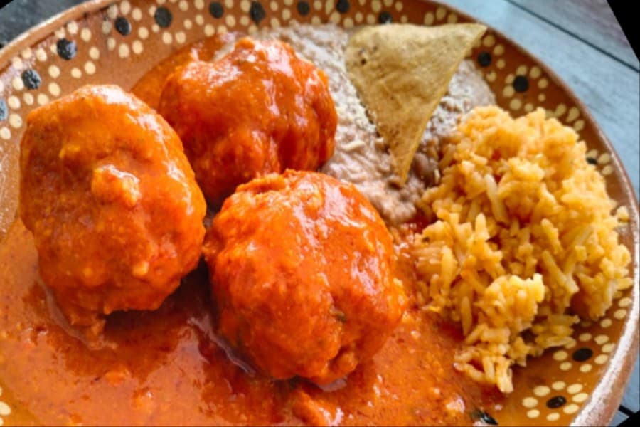 ALBONDIGAS CON CHIPOTLE - A LA CARTA