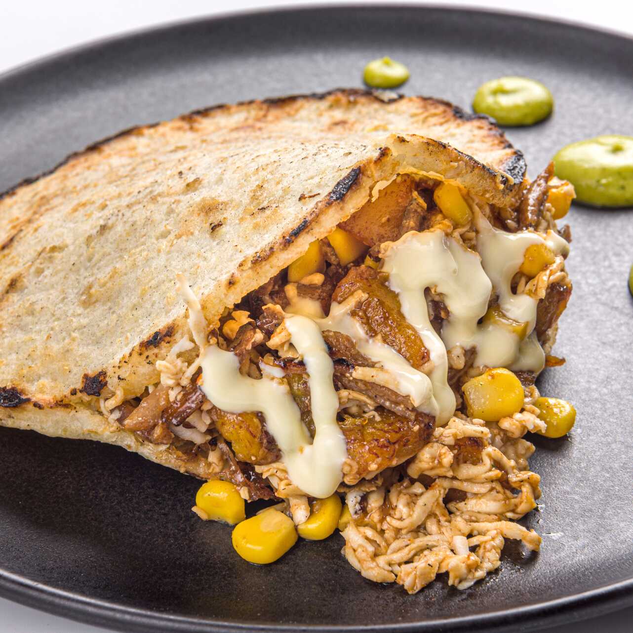 Arepa Pollo Desmechado