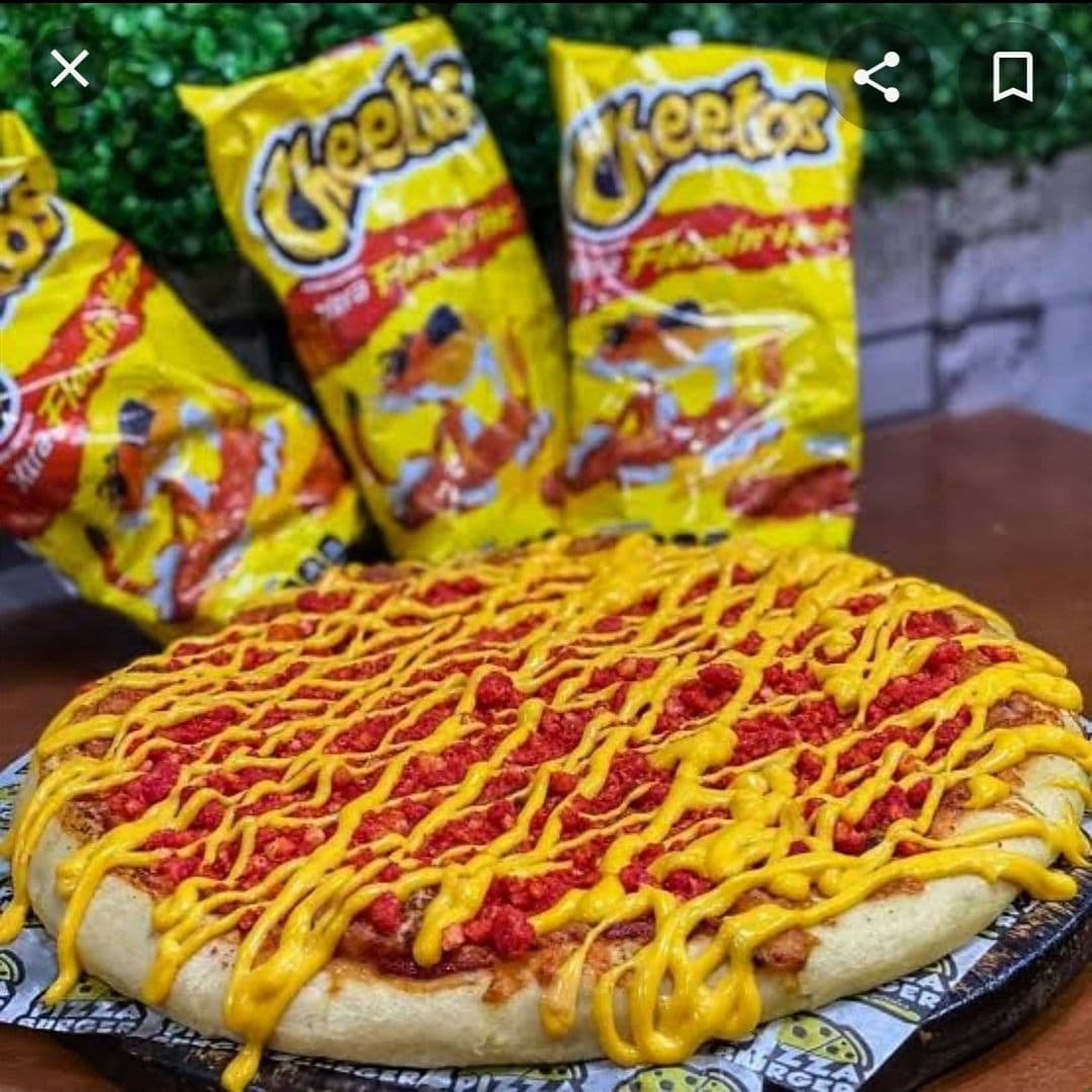 Pizza Flamin Hot - Queso Cheddar (Familiar)