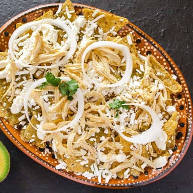 Chilaquiles Verdes con Pollo