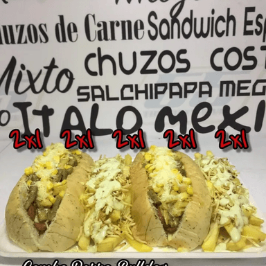 2 Perros Bulldogs + 2 Papas Gratinadas