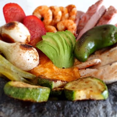 Molcajete Mar y Tierra Para 2-3 Personas