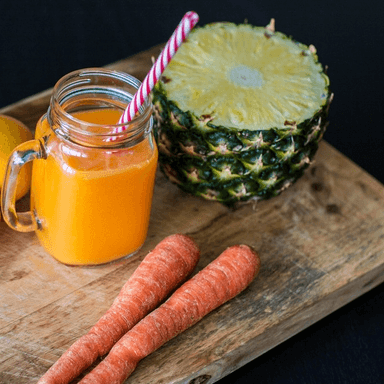 Jugo para Limpiar el Hígado-Piña, Zanahoria...