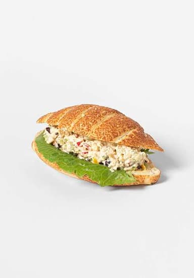 Pan Pesto C/ Ensalada D Pollo Y Arándano