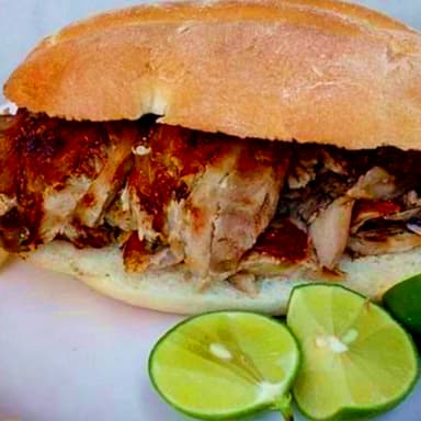 TORTA ARABE CON QUESO + SODA DE 600ML.