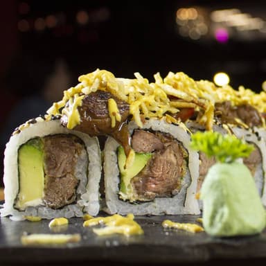 Beff Roll Tempura.