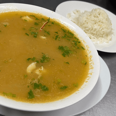 Sopa de Pescado o Mariscos