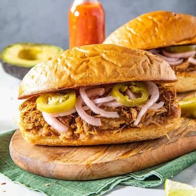 Torta de cochinita  individual estilo jonathans1y0