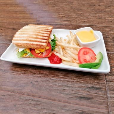 Sándwich Teseo
