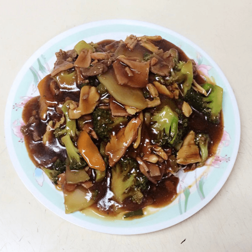Chop Suey en salsa con pollo