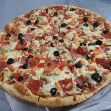 Pizza de la Casa Mediana