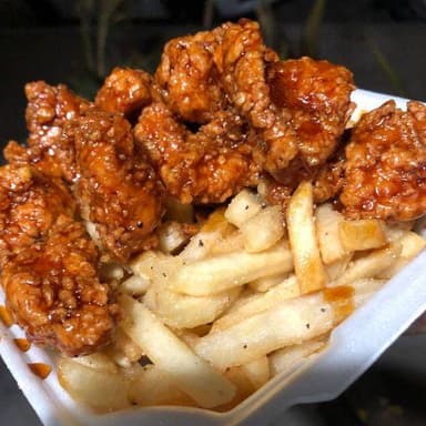 Boneless 150 gr + Papas + Bebida