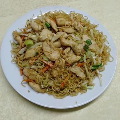 Chop Suey con Pollo Seco.