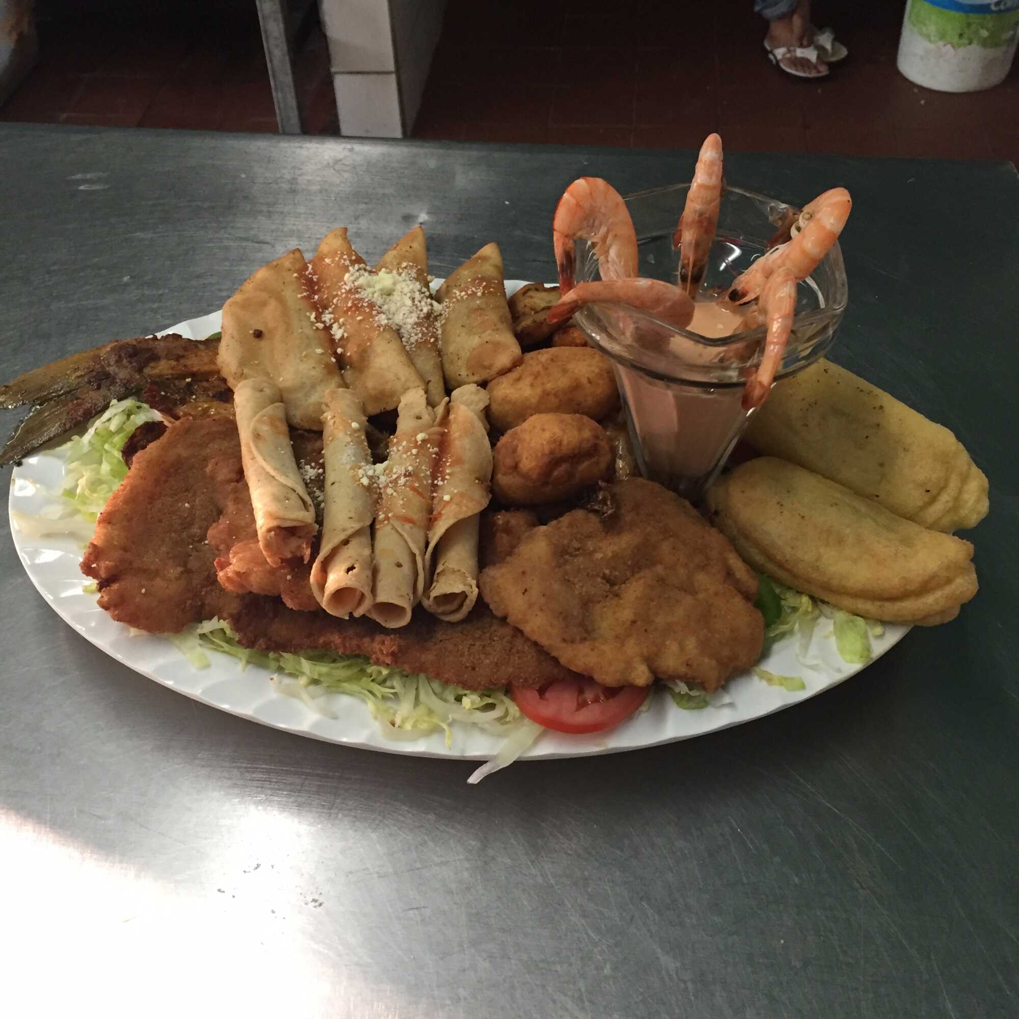 Charola de mariscos  3 personas