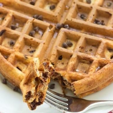 Combo Waffle Chip de Chocolate + Malteada Personal