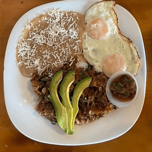 Chilaquiles Suizos con Pollo