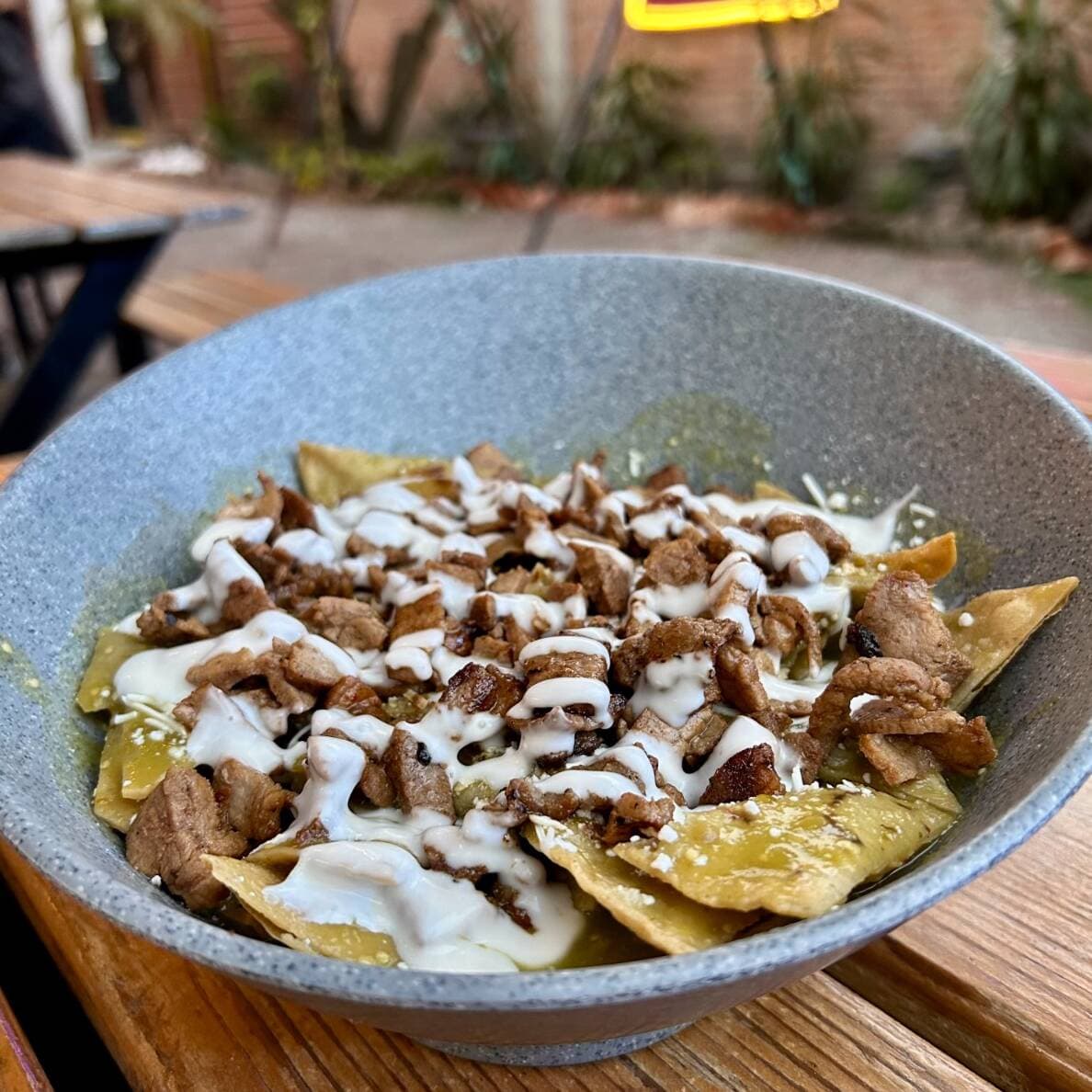 Chilaquiles Verdes con Pollo o Huevo