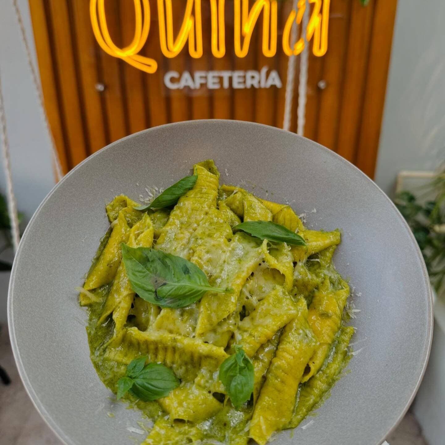 FETTUCCINE EN SALSA PESTO