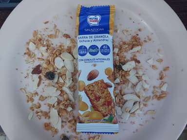 BARRA DE GRANOLA UCHUVA Y ALMENDRAS