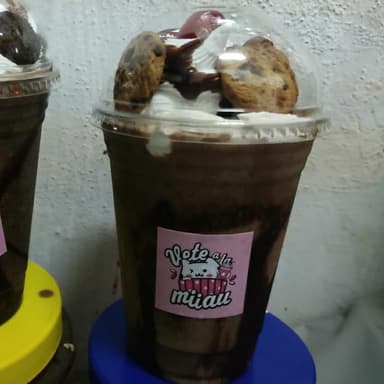 FRAPPE DE CHOKIS