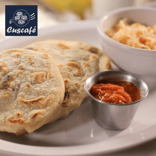 Pupusa de Frijol y Queso